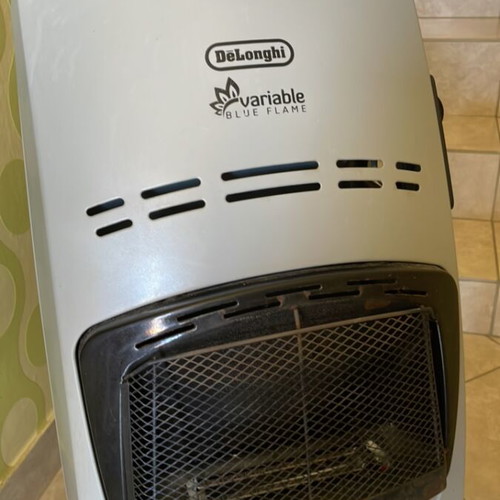 De'Longhi Variable Blue Flame Gas Heater used, 4200W