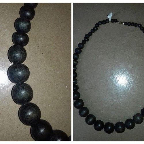 Ecological necklace like new, black wood