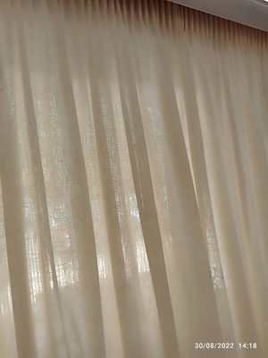 Κουρτίνα καινούργια με ύφασμα βαμβάκι 70% και πολυεστέρα 30%