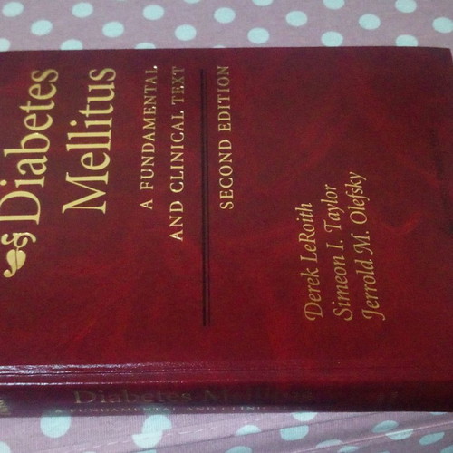 Diabetes Mellitus medical book like new with hardcover leatherette