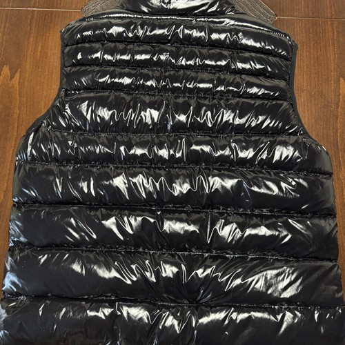 Moncler sleeveless puffer vest like new, black glossy, size XXL