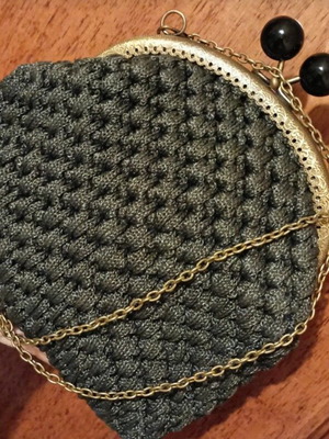 Handmade shoulder bag with gray fraim new with lining