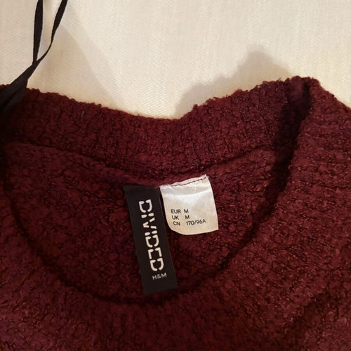 H&M women's sweater like new, red, size M