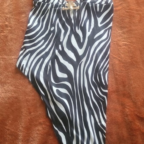 Bustier and skirt set like new, black and white