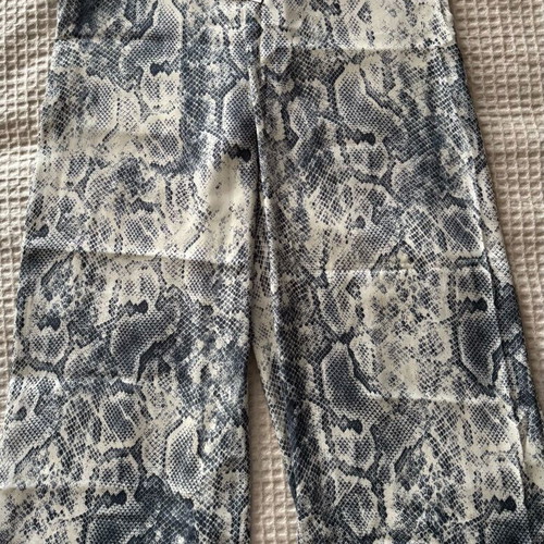 Zara pants animal print new with tags, size M