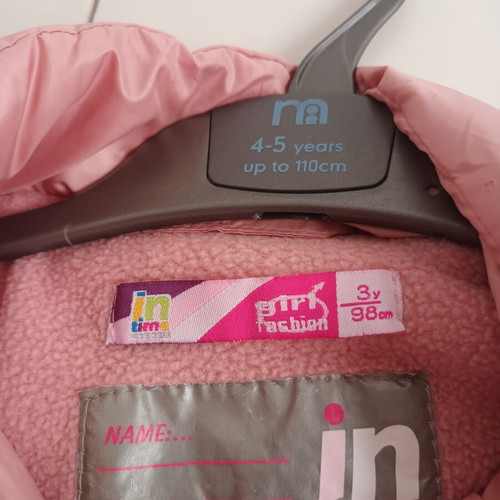 Girls' pink jacket size 3 years like new, missing hood