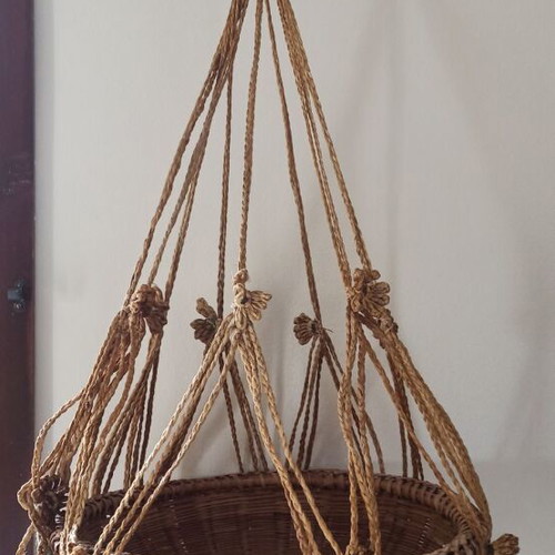 Macrame hanging set of 2 pieces like new with handmade basket