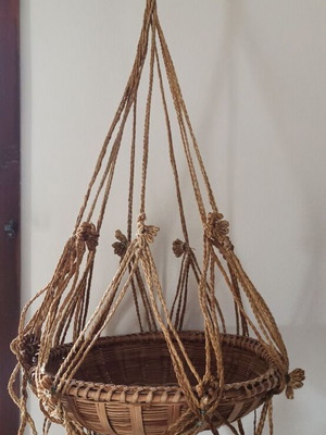 Macrame hanging set of 2 pieces like new with handmade basket
