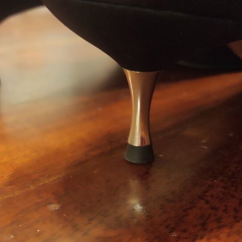 Zara kitten heels black new size 39 with flower detail