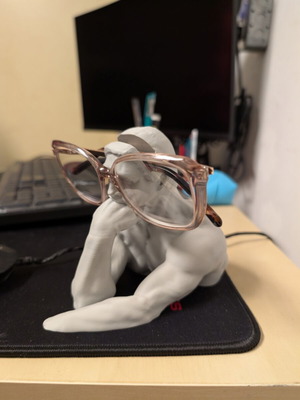 3D Printed Glasses Stand
