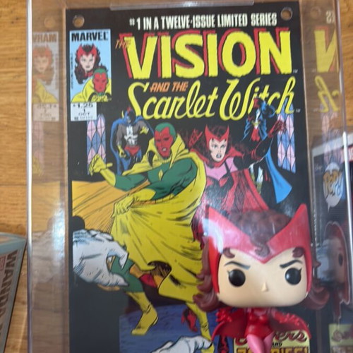 Disney Funko Wanda set like new