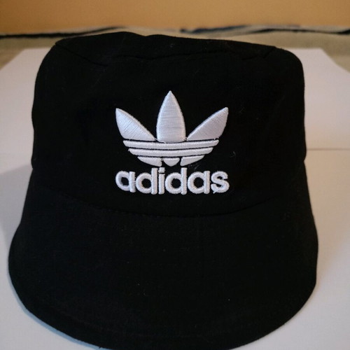 Adidas bucket hat like new, black
