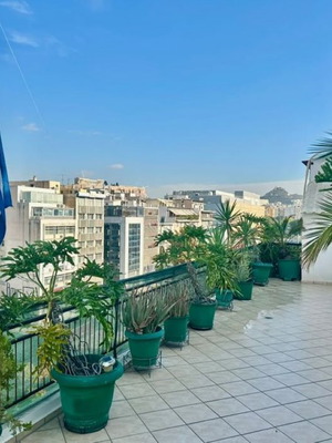 Ρετιρέ διαμέρισμα 115 τ.μ. με ανεμπόδιστη θέα στην Ακρόπολη στο κέντρο της Αθήνας