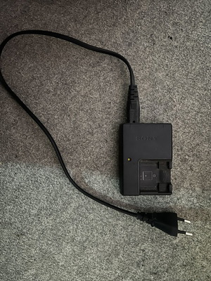 Sony battery charger used for old digital cameras