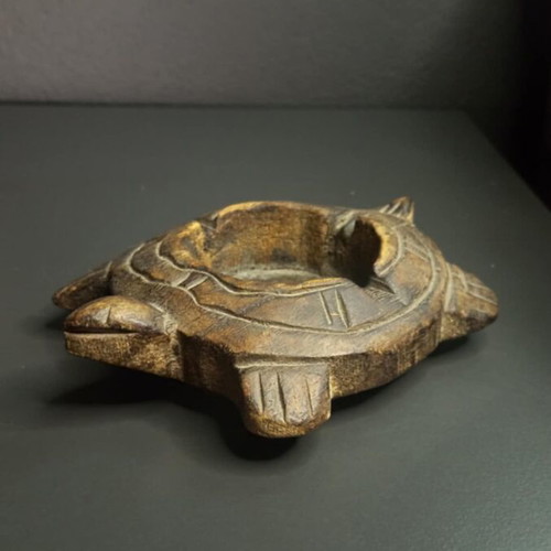Handmade wooden turtle-shaped ashtray like new