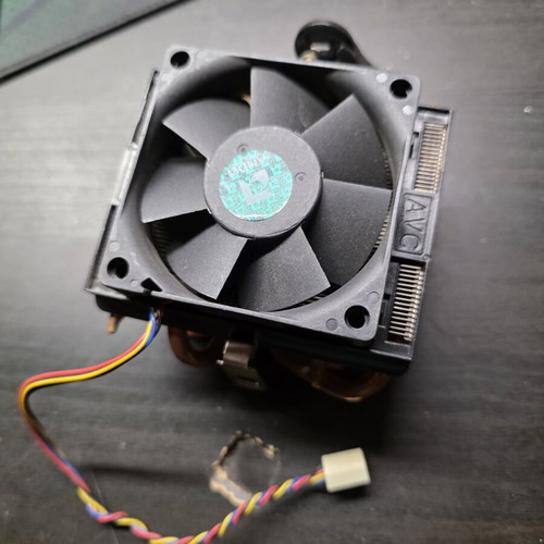AMD Cooler with 4pin Fan Connector like new