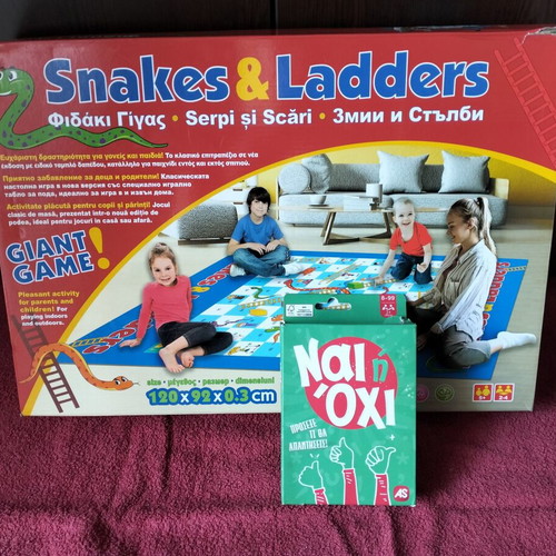 Snakes & Ladders and Nai i Ohi board games like new set of 2