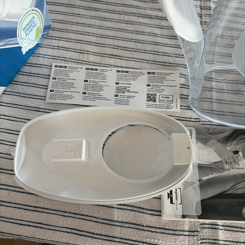 Brita Marella 2.4L water filter jug like new, white color