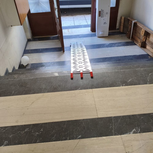 Aluminum ramp foldable 2260x305 cm with adjustable supports