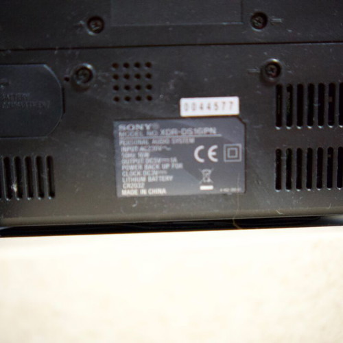 Sony XDR-DS16iPN docking station for iPhone iPod used