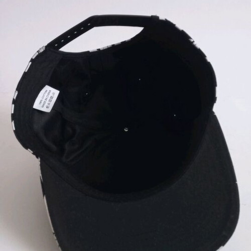 Marijuana hat new, one size, black and white