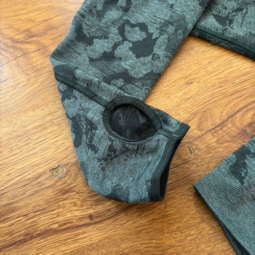 Gymshark Adapt Camo women's long sleeve sports top new, size M