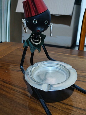 Vintage ashtray made of polyurethane new