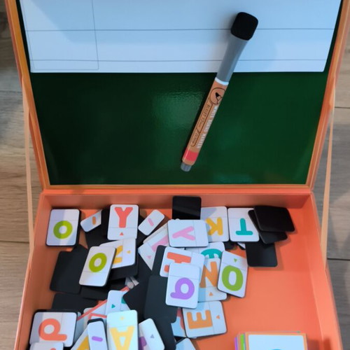 Svoora Magnetic Letters like new, educational set 4+ years