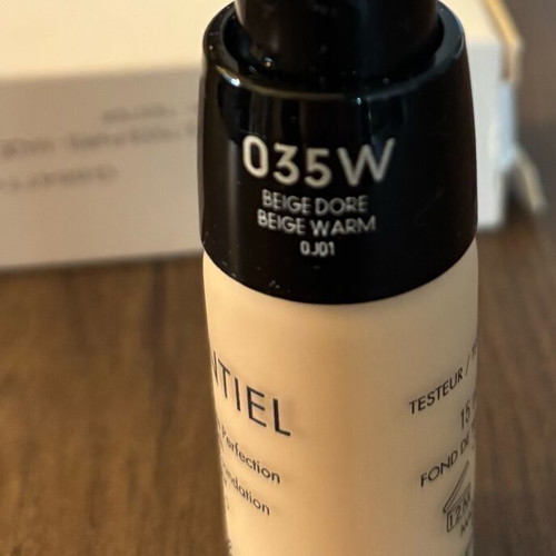 Guerlain L'Essentiel High Perfection foundation new, travel size 15ml