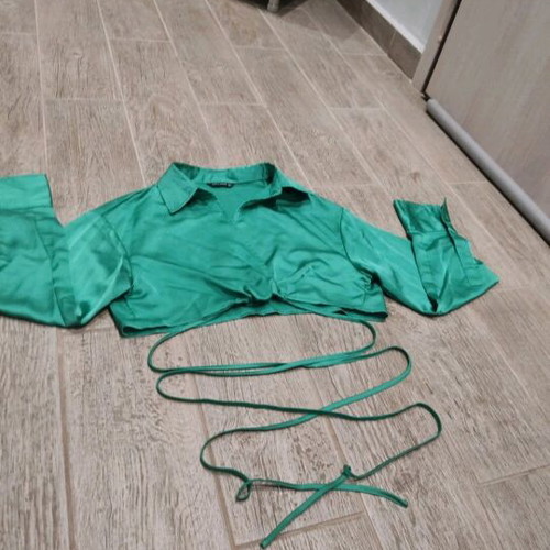 Calliope green crop shirt new, size XS