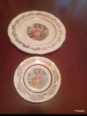Vintage plates set of 2 1960 used with craquelure