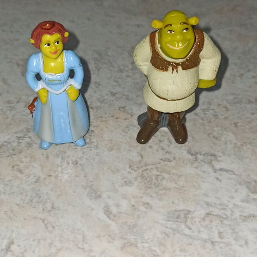 Srek collectible figures new, set of 2