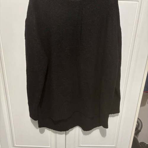 Zara knitted black long sweater like new, size L