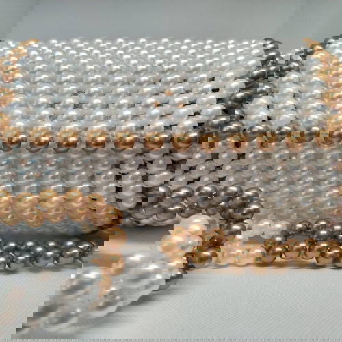 Чанта Перла - Бяло злато нова, презрамка, ръчно плетена