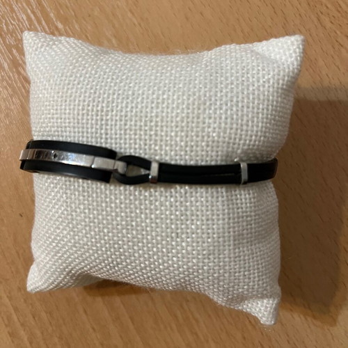 Comete men's bracelet like new, black and silver