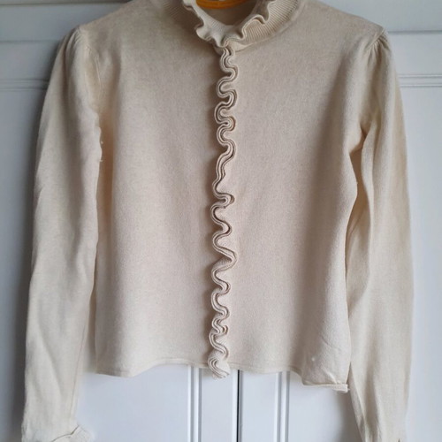 Rococo blouse beige small used