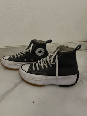 All Star athletic shoes like new, size 40