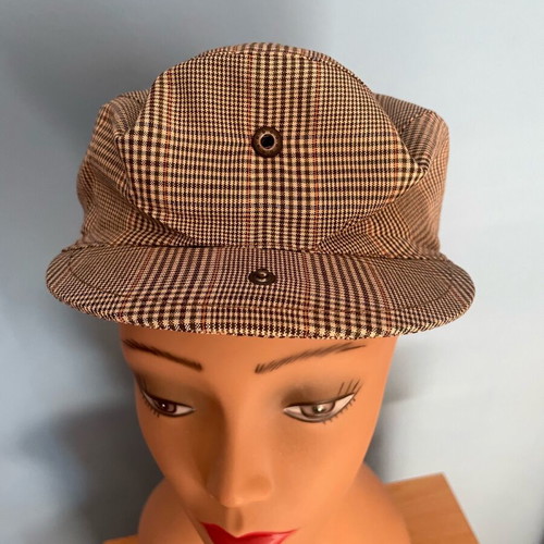 Spicchi Houndstooth Newsboy Cap like new, beige checked