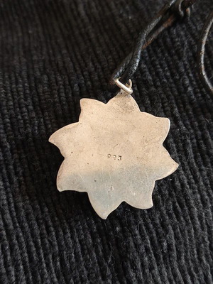 Silver 925 pendant used with Ying Yang on leather cord
