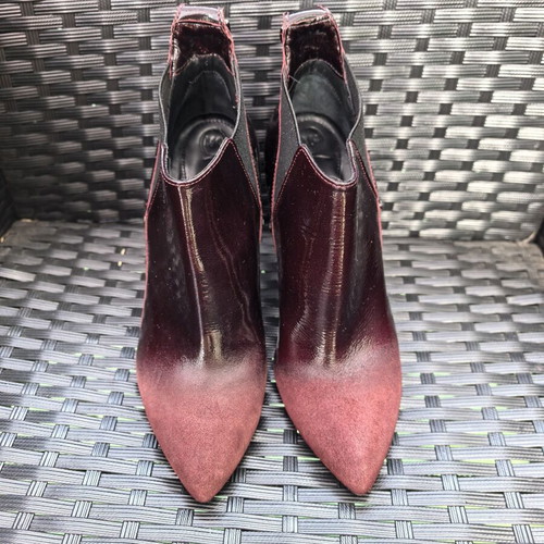 Alexander McQueen high heel boots used, red patent leather and suede, size 39