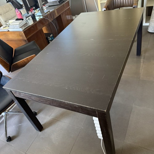 Extendable table used with 2 extensions 95x175 to 95x260 and power strip