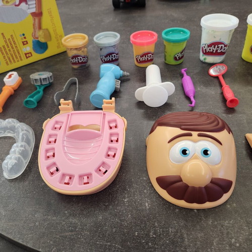 Play-Doh Dentist Set new, unused