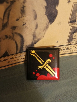Square pin with design like new