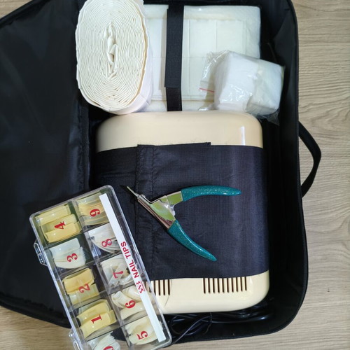 SNB Professional Manicure Case with Working UV Lamp like new