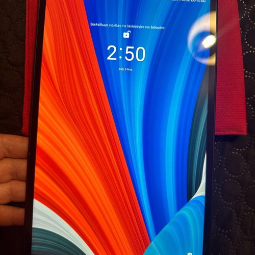 Lenovo tablet with 10’’ screen, almost new