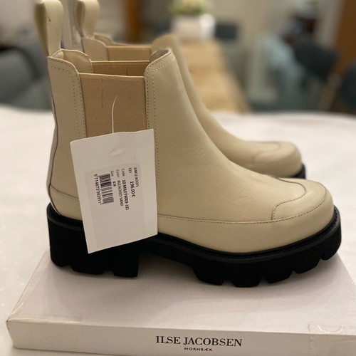 Ilse Jacobsen Hornbæk Chelsea ankle boots beige new, size 39
