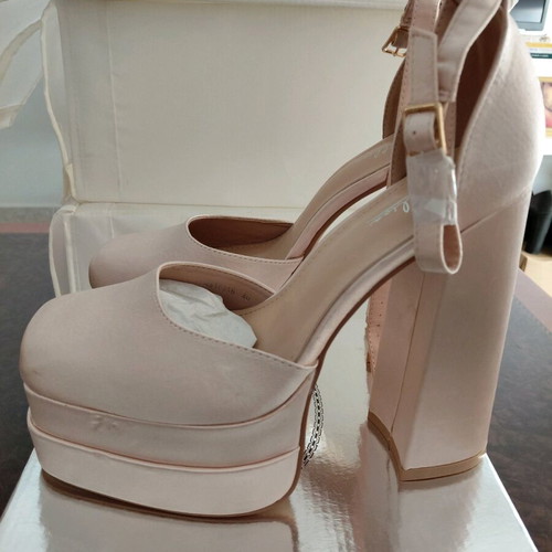 Beige high platform sandals new, size 40, satin