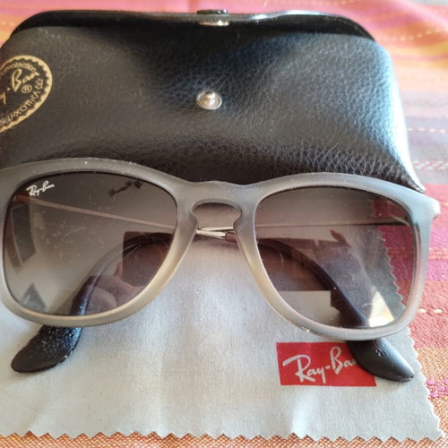 Ray Ban sunglasses used, black and gray