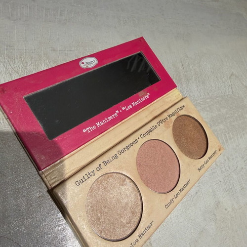 The Manizer Sisters luminizers used, brand the balm