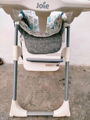 Joie folding high chair used in good condition